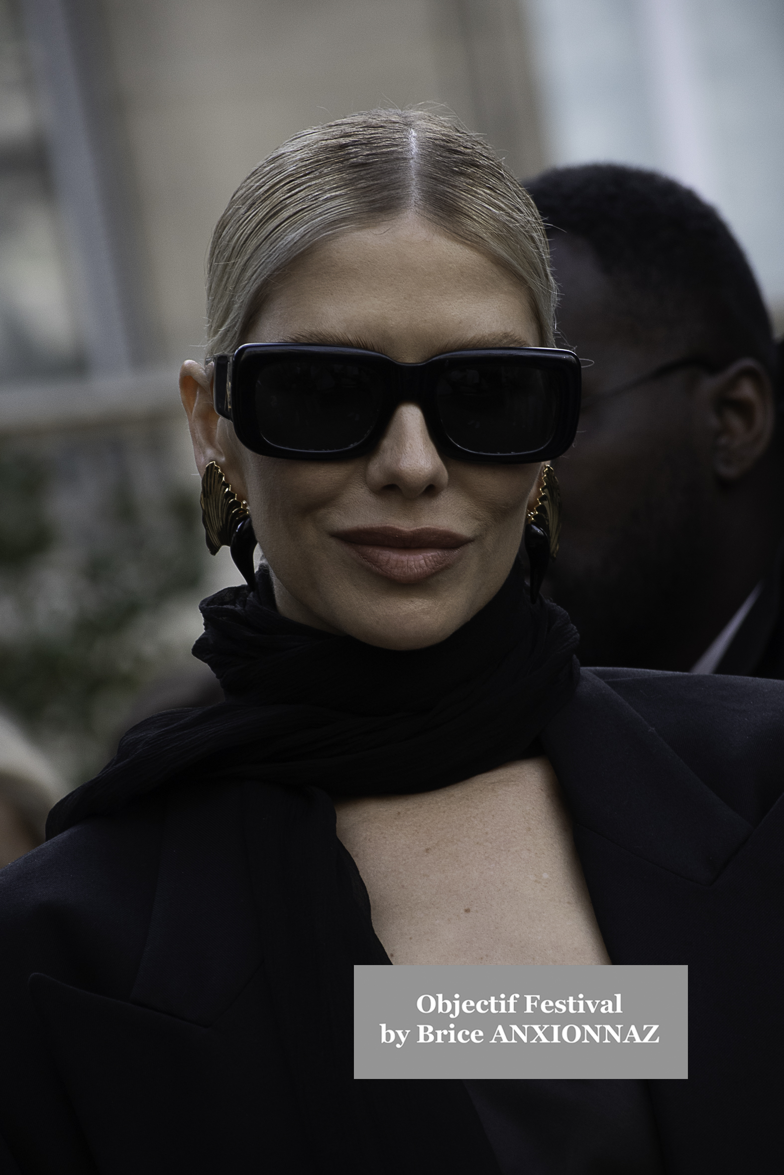 Photo streetstyle de Leonie Hanne -  Streetstyle photos of guest arrivals at the Nina Ricci show lors du défilé Nina Ricci Spring 2025 à Streetstyle-photos-of-guest-arrivals-at-the-Nina-Ricci-show, Paris Fashion Week le 7 March 2025 par Brice ANXIONNAZ (Objectif Festival)